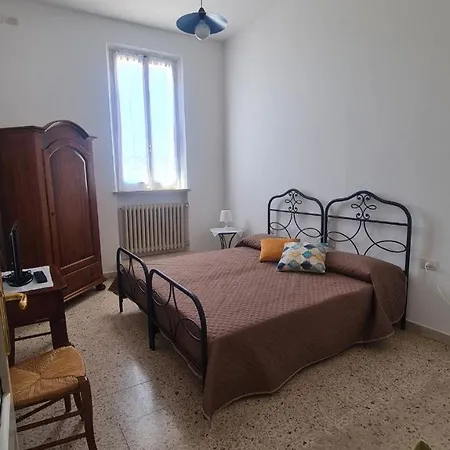 Casa Vacanze Il Viandante Di Mezzena Annalisa Porto Mantovano Exterior photo